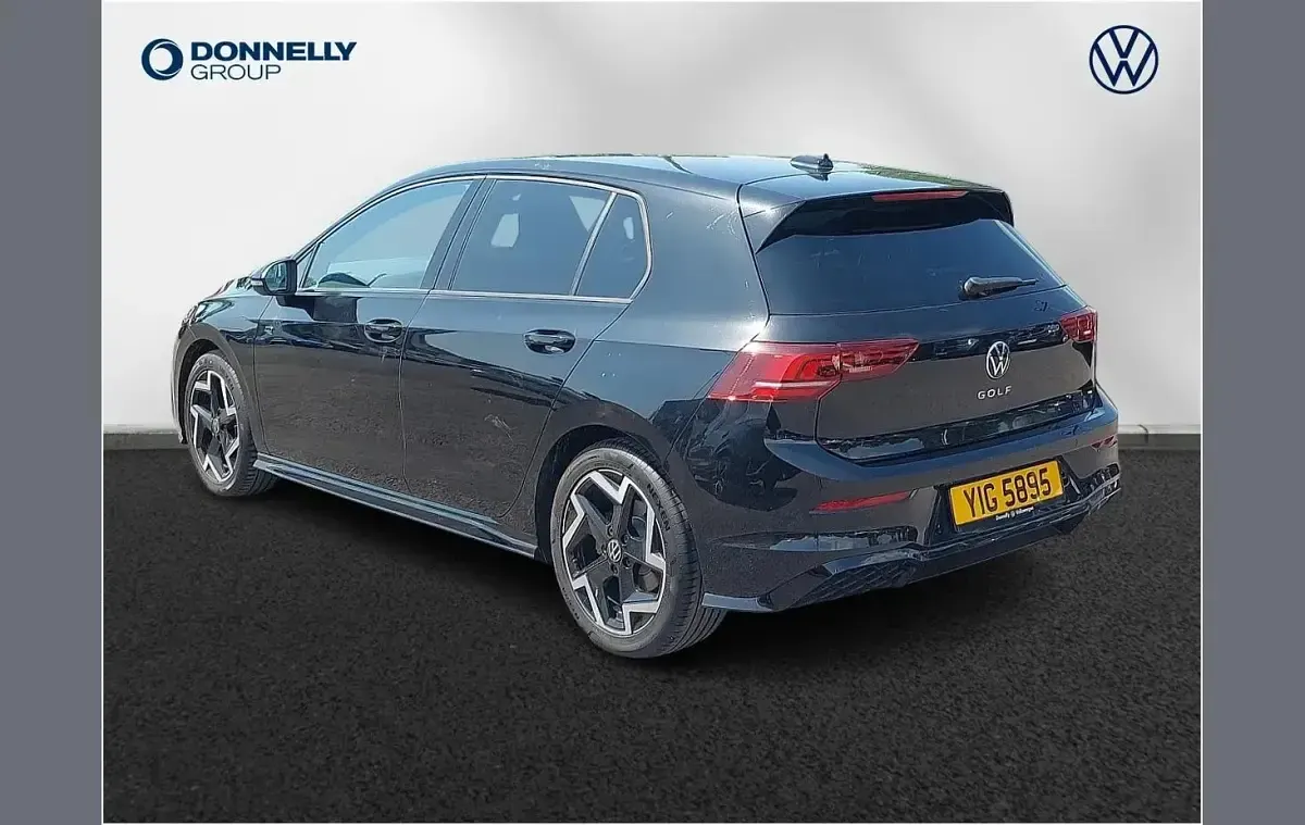 Used VW Golf VIII R-line 150 HP (110 kW) 2026 Black Hatchback