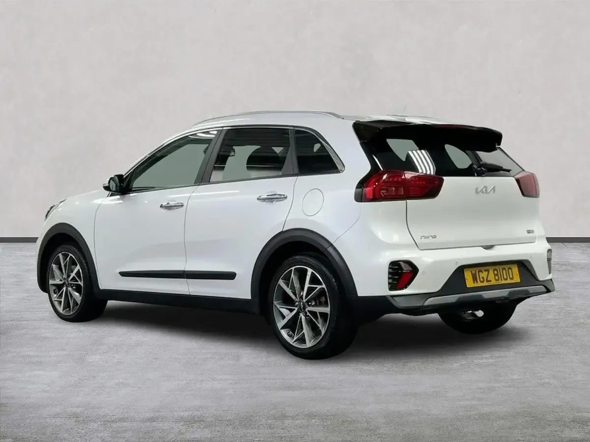 Used Kia Niro 2022 White SUV