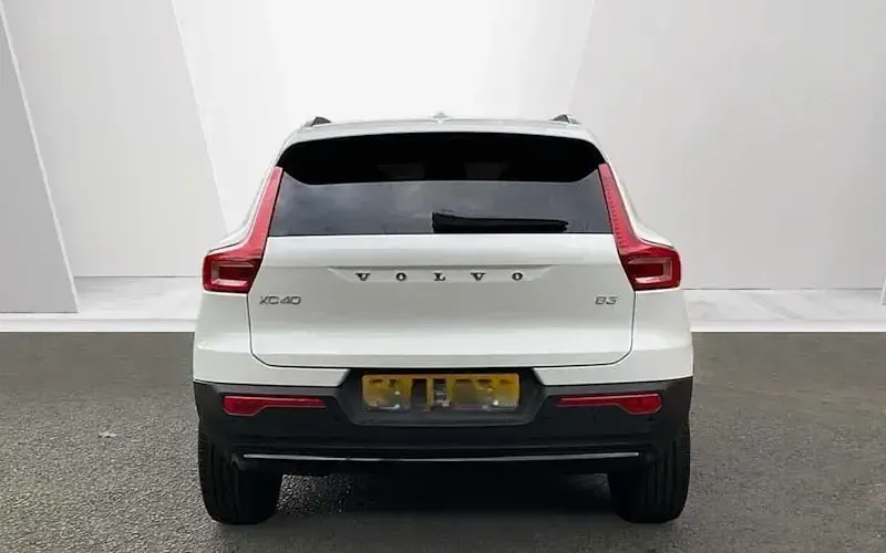 Used Volvo XC40 Plus 163 HP (119 kW) 2026 SUV