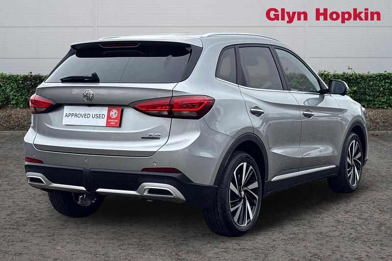 New MG ZS Trophy 2025 Silver Hatchback