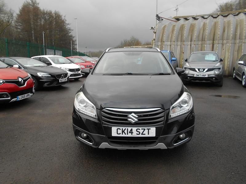 Used Suzuki SX4 S-Cross SZ5 120 HP (88 kW) 2014 Black Hatchback