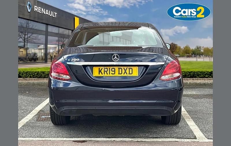 Usado Mercedes C200 SE 180 CV (132 kW) 2019 Azul Berlina