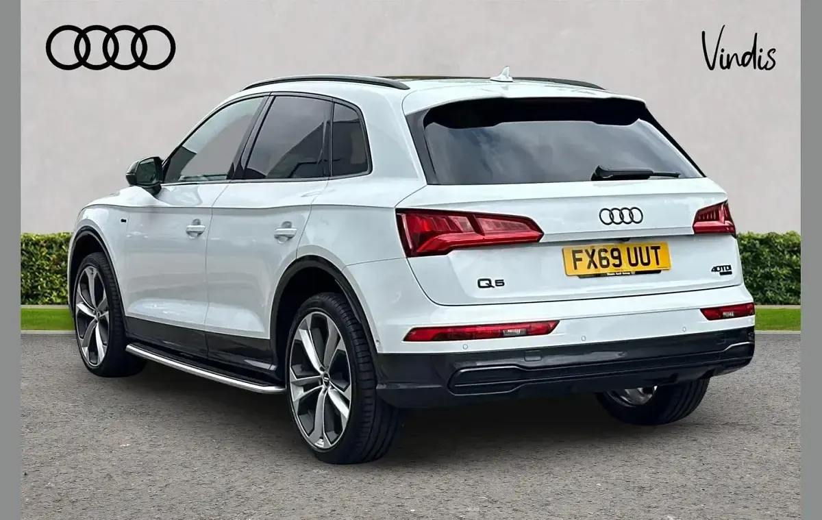 Used Audi Q5 Advanced 187 HP (137 kW) 2019 White SUV