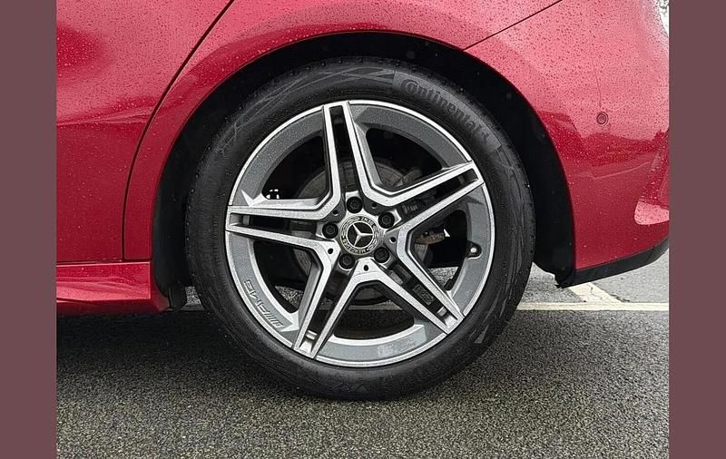 Used Mercedes A180 Executive 134 HP (98 kW) 2024 Red Hatchback