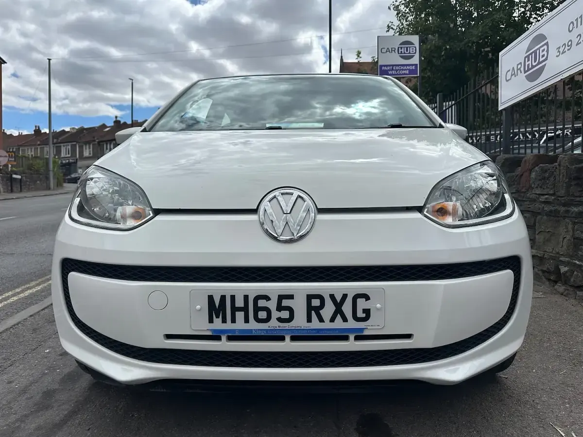 Used VW up! move up! 59 HP (43 kW) 2016 White Hatchback