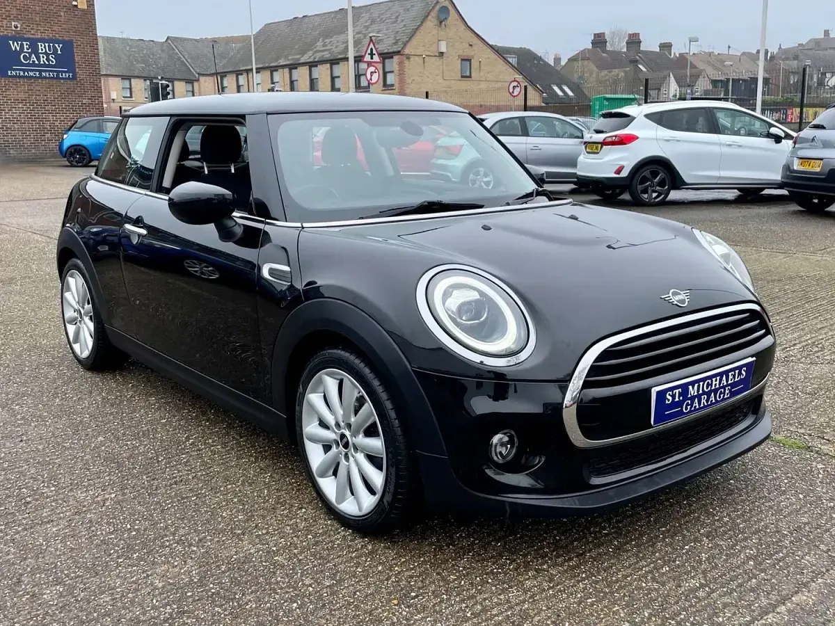 Used Mini Cooper Classic 2021 Black Hatchback