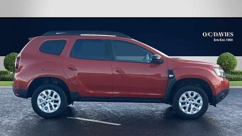 Used Dacia Duster Comfort 90 HP (66 kW) 2022 Orange SUV