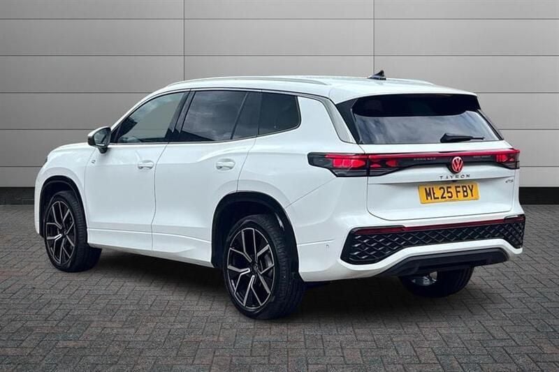 Used VW Tayron R-line 150 HP (110 kW) 2025 Pure white SUV