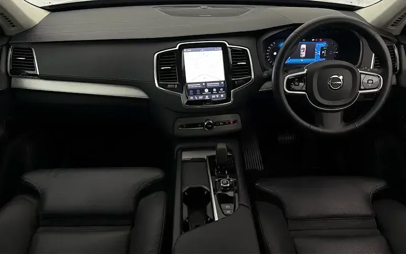 Used Volvo XC90 Plus 455 HP (334 kW) 2023 Black SUV