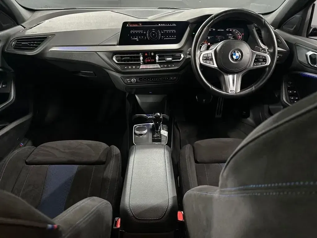 Used BMW M135 Comfort Edition 306 HP (225 kW) 2023 White Hatchback