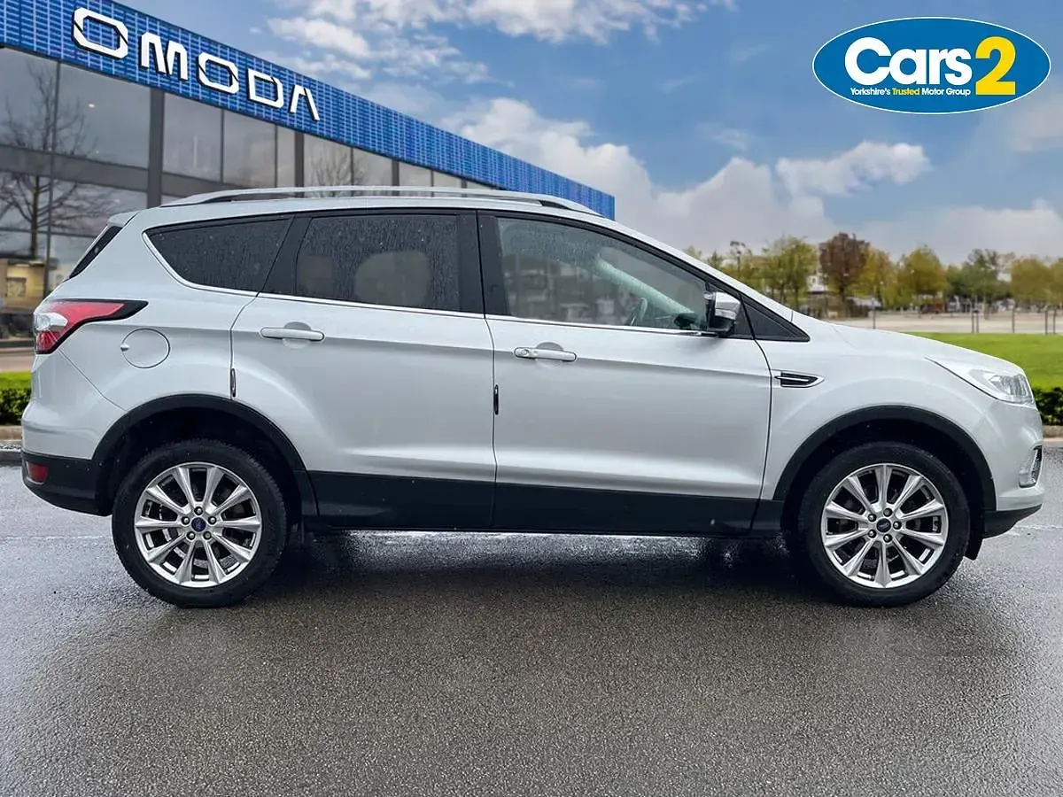 Used Ford Kuga Titanium 120 HP (88 kW) 2018 Silver SUV