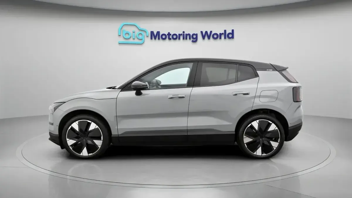 Używany Volvo EX30 Ultra 200 kW (272 KM) 2024 Szary SUV