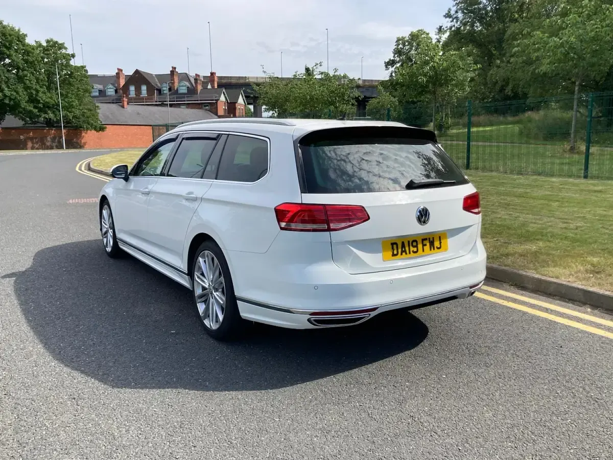 Used VW Passat R-line 2019 White Estate
