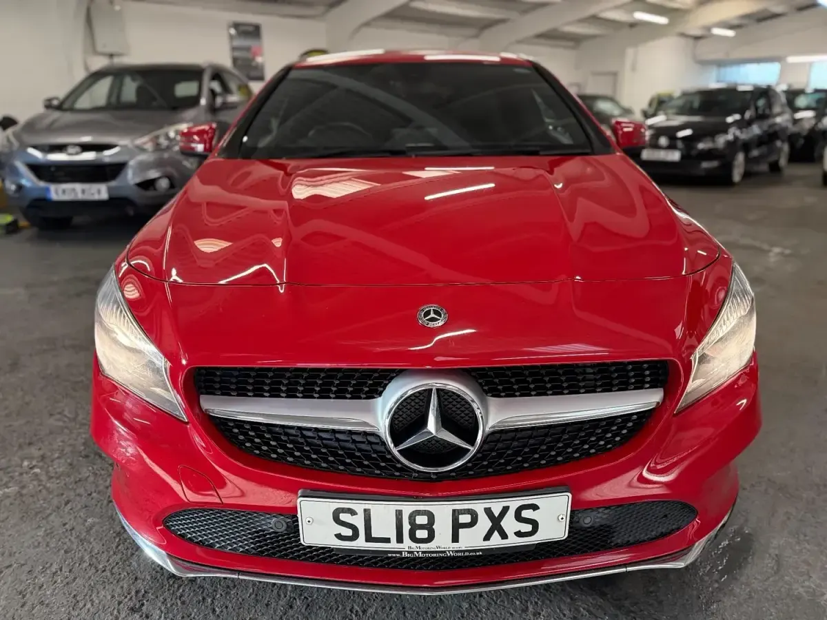 Begagnad Mercedes CLA180 122 HK (89 kW) 2018 Röd Sedan
