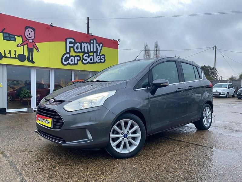 Used Ford B-MAX Titanium 2015 Grey MPV