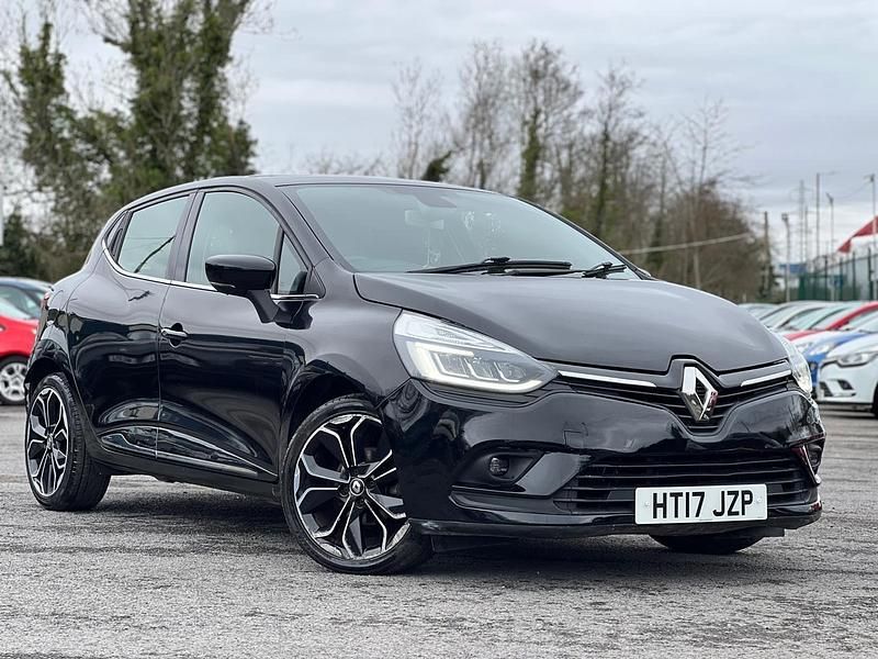 Used Renault Clio IV Dynamique 2017 Black Hatchback