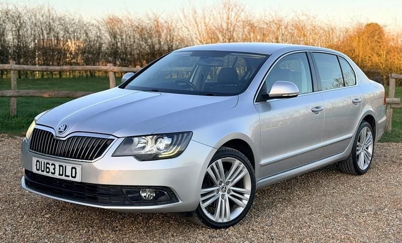 Used Skoda Superb Elegance 150 HP (110 kW) 2013 Silver Hatchback