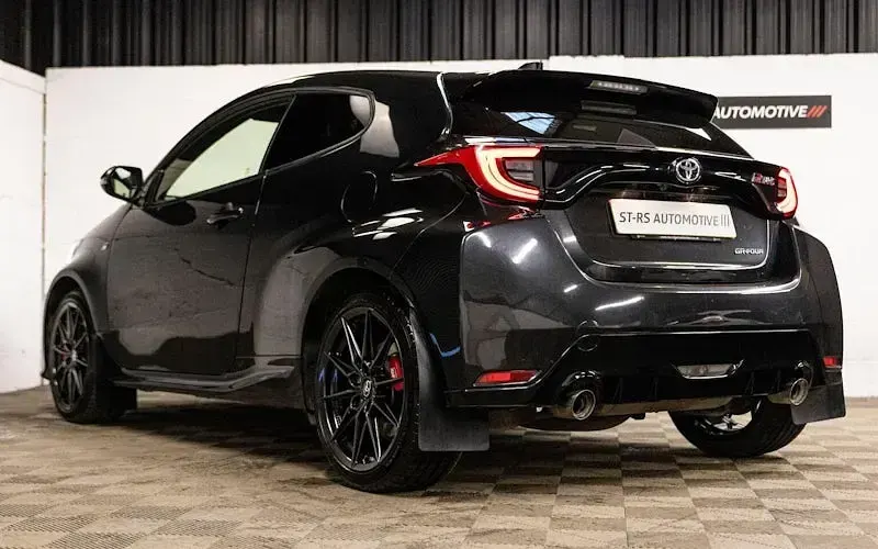 Used Toyota Yaris 261 HP (191 kW) 2020 Black Hatchback