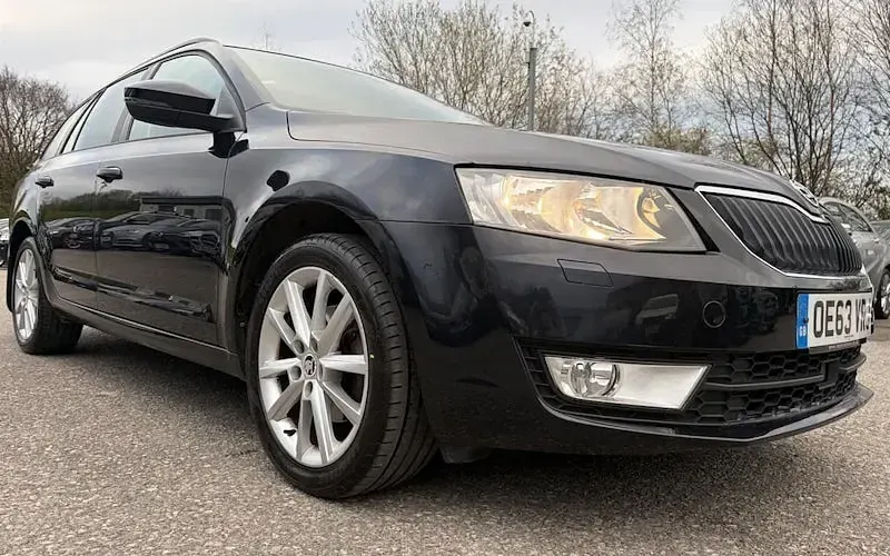 Begagnad Skoda Octavia Elegance 150 HK (110 kW) 2015 Kombi