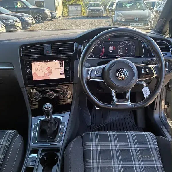 Used VW Golf VII GTD 184 HP (135 kW) 2017 Grey Hatchback