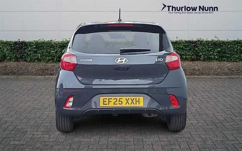 Used Hyundai i10 Premium 63 HP (46 kW) 2025 Grey Hatchback