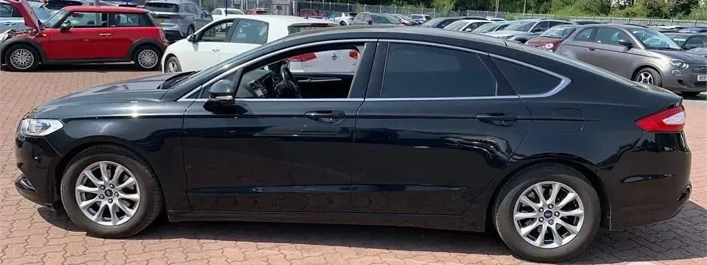 Used Ford Mondeo Titanium 180 HP (132 kW) 2016 Black Hatchback