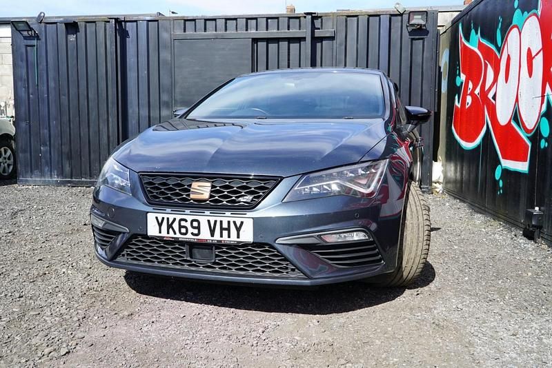 Used Seat Leon CUPRA 290 HP (213 kW) 2019 Grey Hatchback
