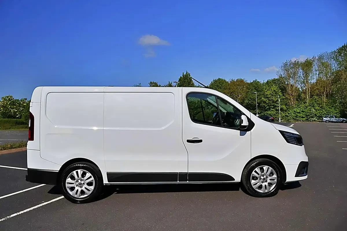 Used Renault Trafic 2023 White