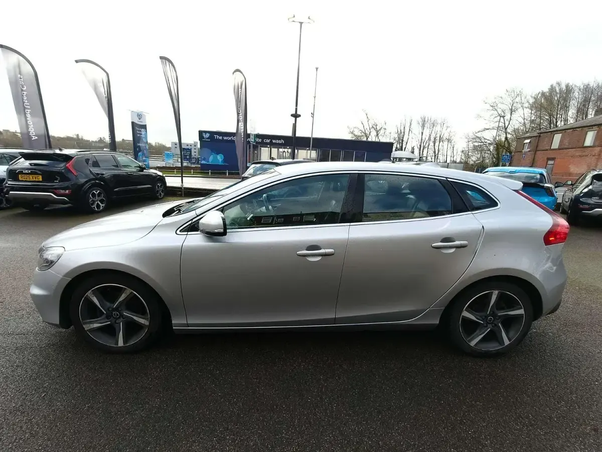 Used Volvo V40 R-Design 2014 Silver Hatchback