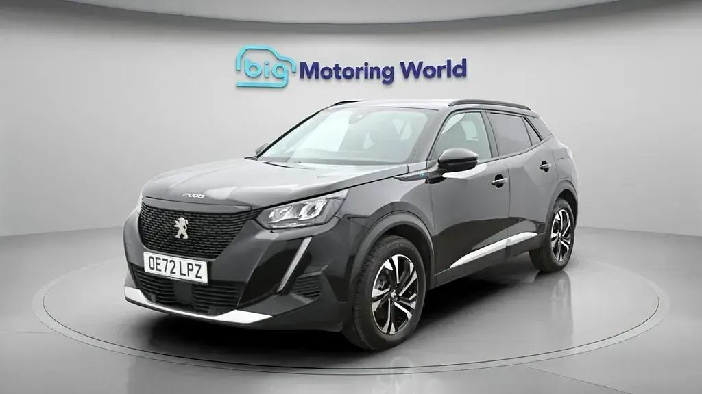 Gebraucht Peugeot e-2008 Allure+ 100 kW (136 PS) 2022 SUV