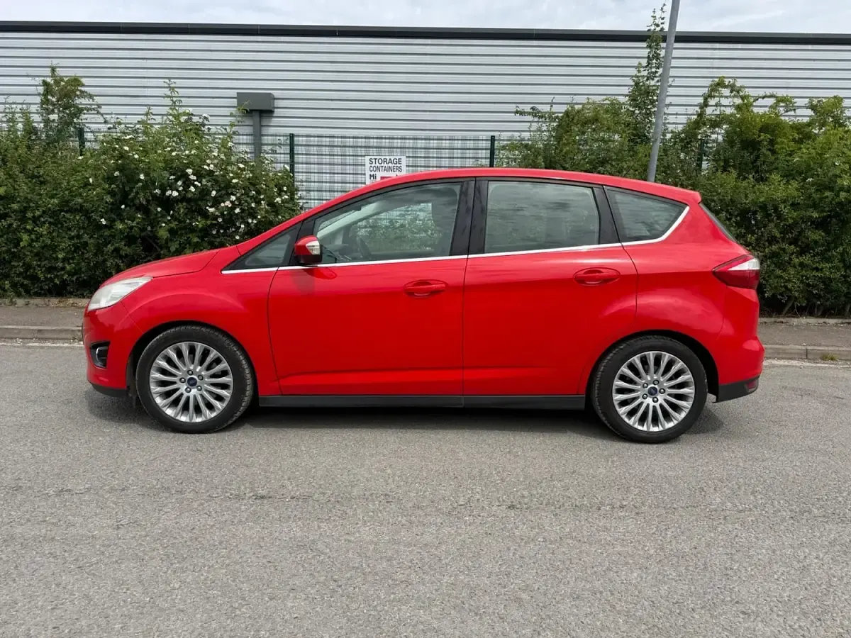 Used Ford C-MAX Titanium 140 HP (102 kW) 2014 Red MPV