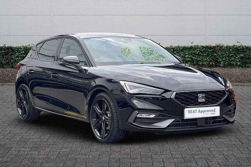 Midnight black New 2025 Seat Leon Black Edition Hatchback | £29,990 - Image 1/4