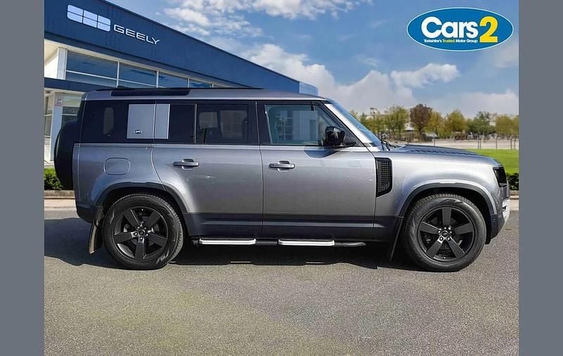 Used Land Rover Defender HSE 237 HP (174 kW) 2021 Grey SUV