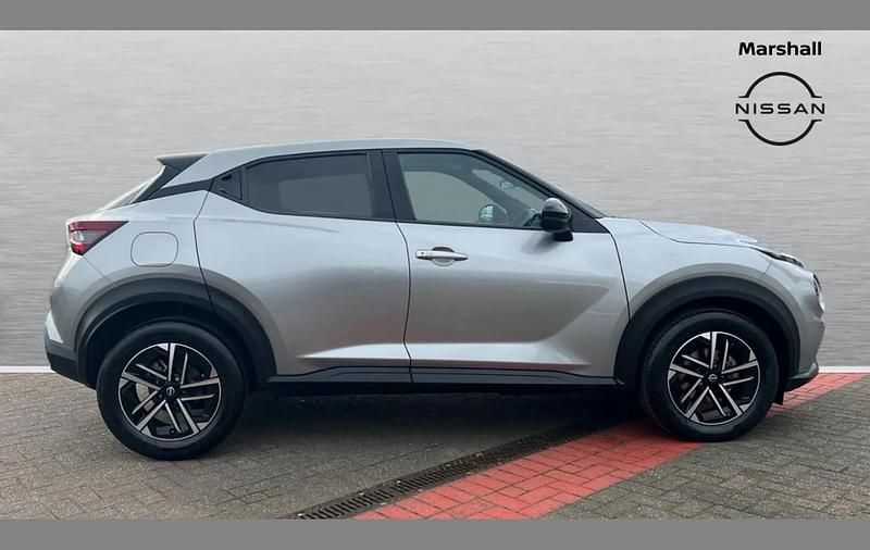 Used Nissan Juke N-Connecta 114 HP (83 kW) 2025 Silver SUV