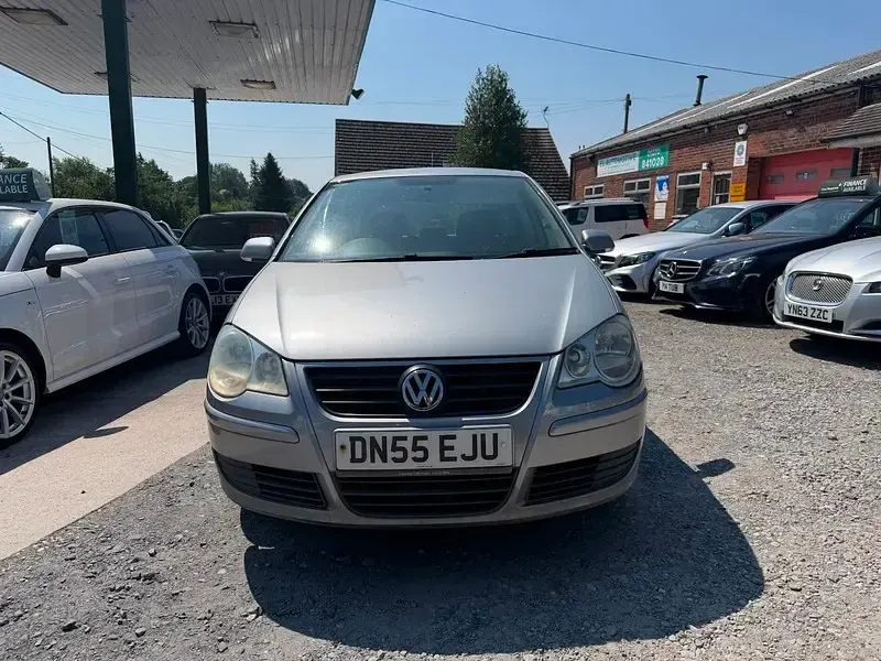 Used VW Polo SE 75 HP (55 kW) 2006 Silver Hatchback