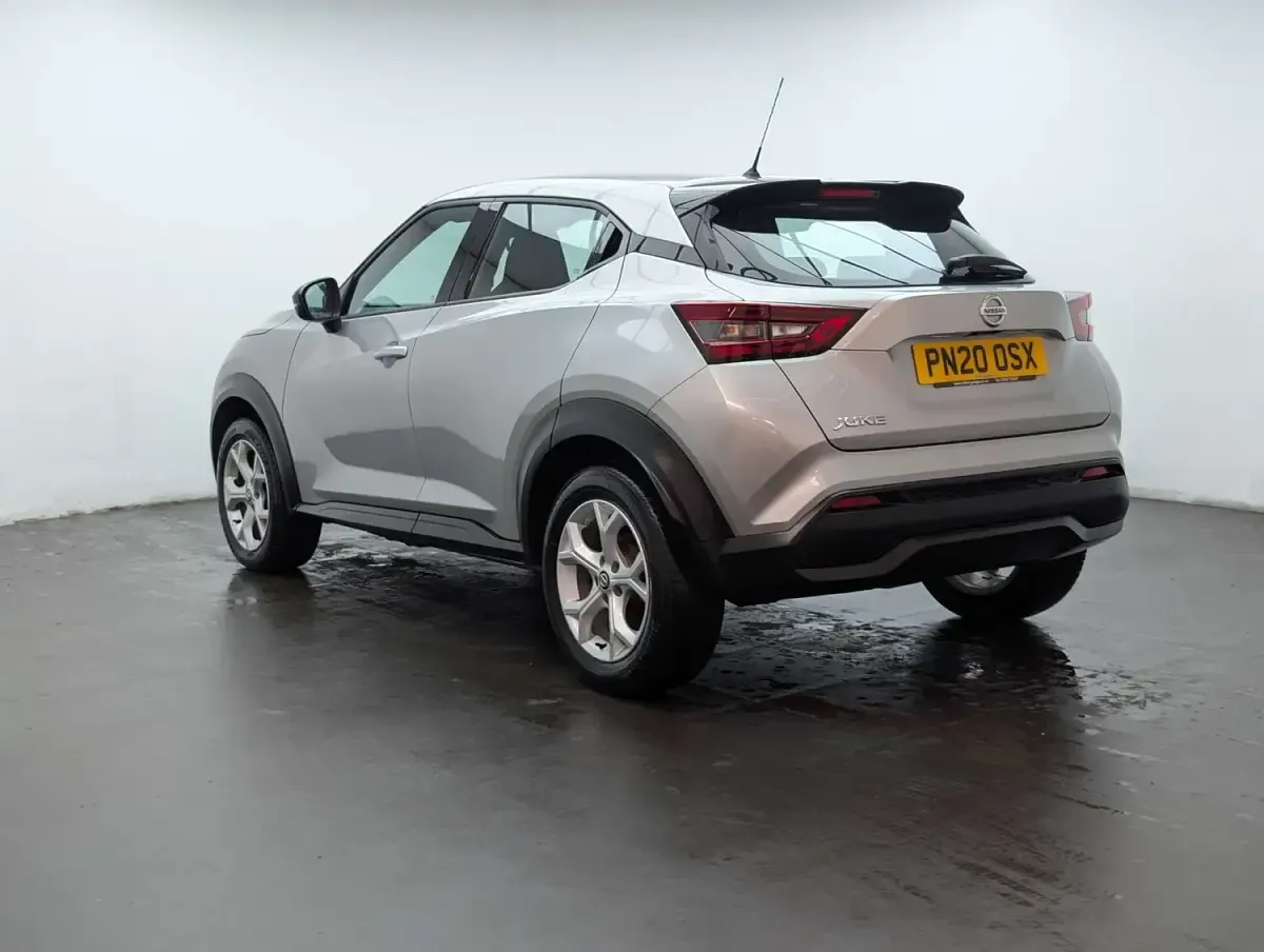 Used Nissan Juke Acenta 117 HP (86 kW) 2020 Silver SUV