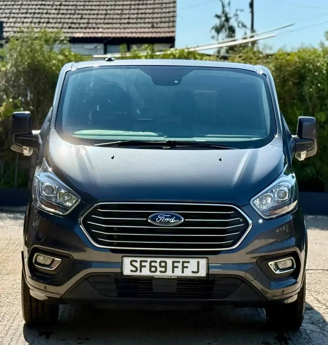 Used Ford Tourneo Titanium 130 HP (95 kW) 2019 Grey MPV
