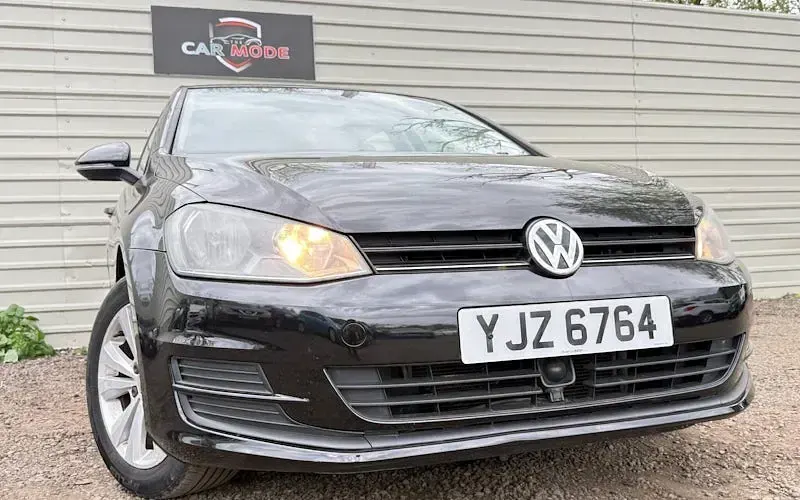 Used VW Golf VII SE 122 HP (89 kW) 2014 Hatchback