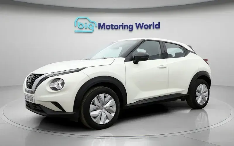Used Nissan Juke Acenta 117 HP (86 kW) 2023 White SUV