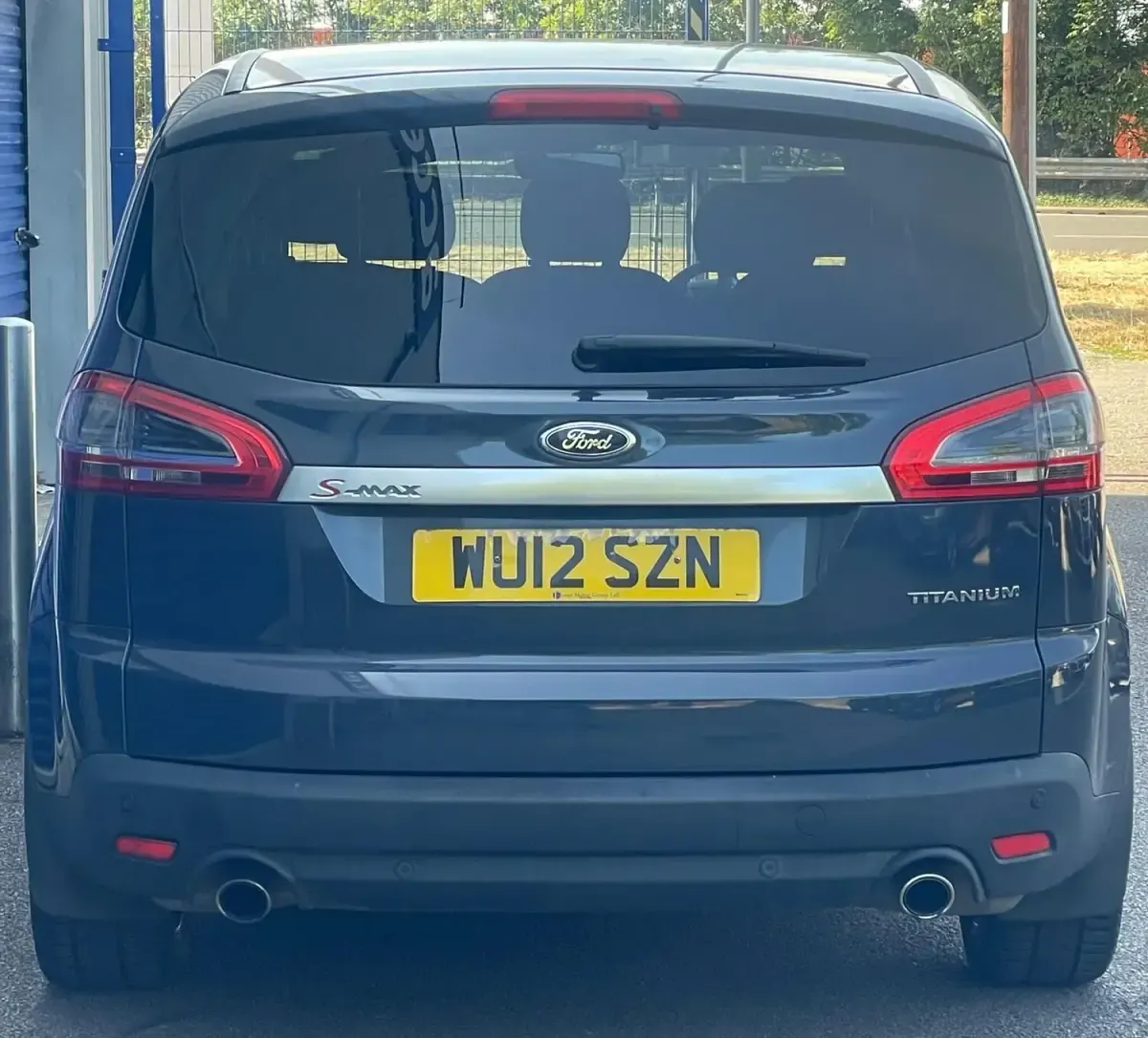 Used Ford S-MAX Titanium 200 HP (147 kW) 2012 Grey MPV