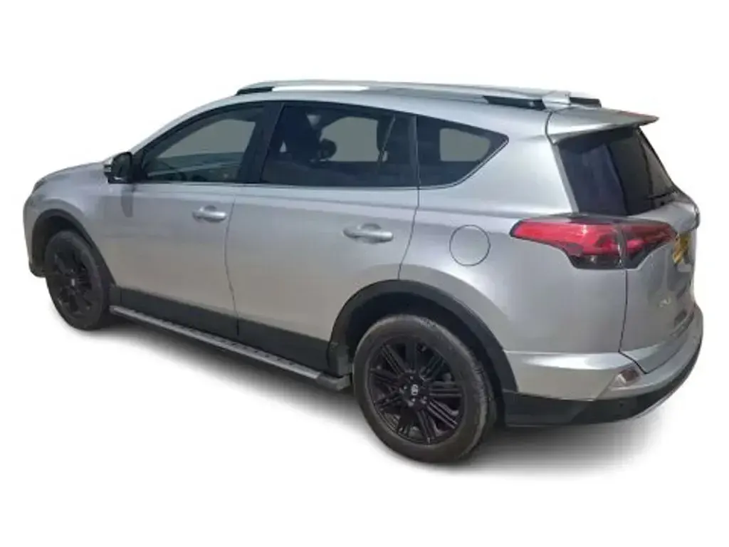 Used Toyota RAV4 151 HP (111 kW) 2016 Silver SUV