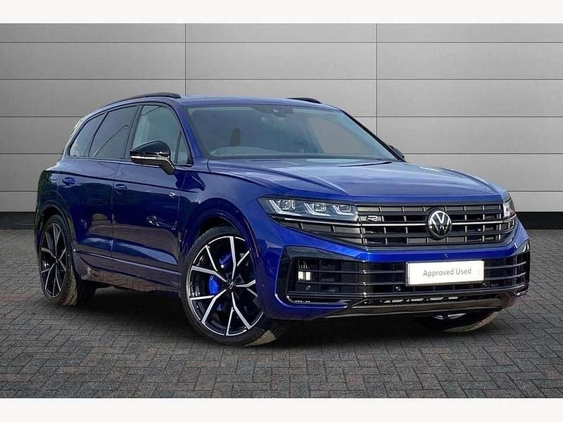 Blue New 2025 VW Touareg R SUV | £66,895 (A bit pricey) - Image 1/4