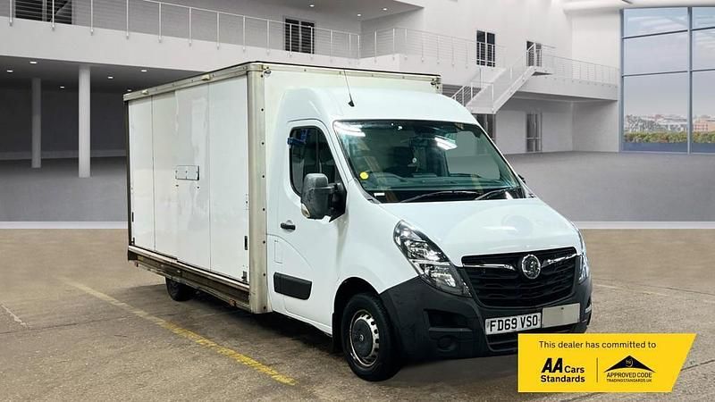 White Used 2020 Vauxhall Movano S Van | £8,743 (Fair price) - Image 1/4