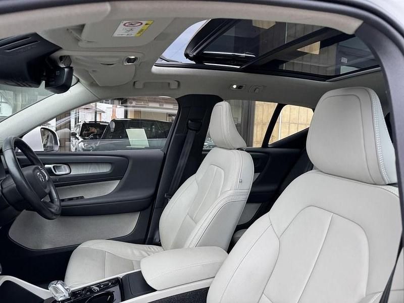 Used Volvo XC40 Inscription 197 HP (144 kW) 2020 White SUV