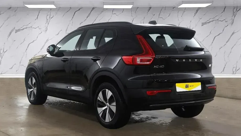 Usado Volvo XC40 Plus 2023 Preto SUV