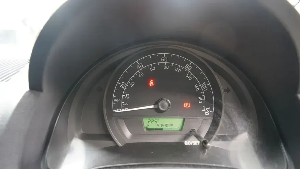 Used Skoda Citigo 60 HP (44 kW) 2013 Green Hatchback