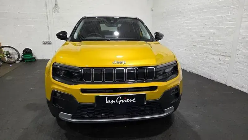 New Jeep Avenger EV Summit 114 kW (156 HP) 2026 Sun yellow with a black roof SUV