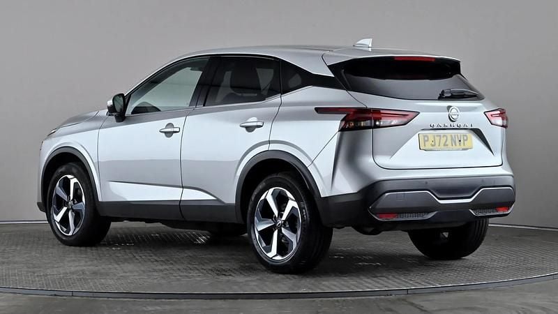 Used Nissan Qashqai N-Connecta 140 HP (102 kW) 2023 Silver SUV