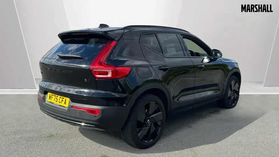 Used Volvo XC40 Plus 197 HP (144 kW) 2025 Black SUV