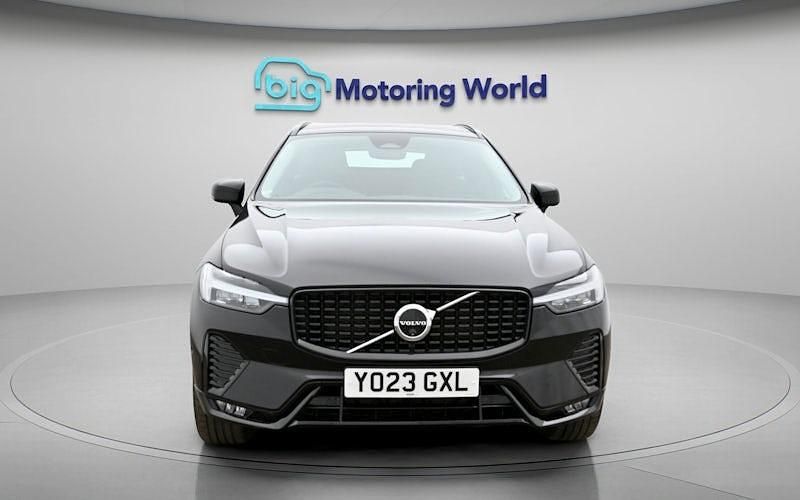 Usado Volvo XC60 Plus 250 HP (183 kW) 2023 Preto SUV